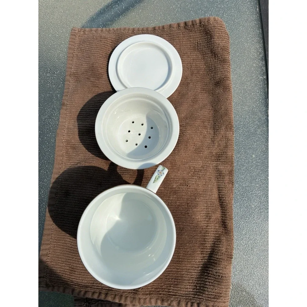 ANDREA BY SADEK PORCELAIN LIDDED TEA CUP WITH STRAINER INFUSER FLORAL 10 OZ